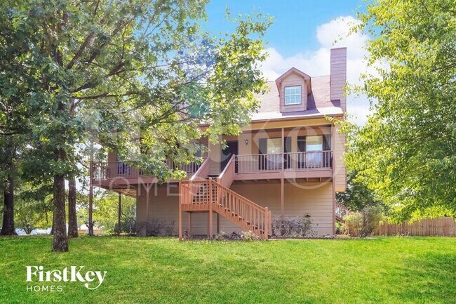 201 Amberwood Trail