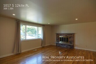 1017 S 124th Pl in Seattle, WA - Building Photo - Building Photo