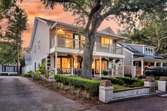 2142 Golfview Dr in Charleston, SC - Building Photo - Building Photo