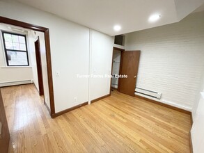 204 Hemenway St, Unit 32 in Boston, MA - Building Photo - Building Photo