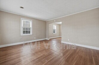 217 Bob Ln in Virginia Beach, VA - Foto de edificio - Building Photo