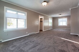 96 Vander Veen Ave in Holland, MI - Building Photo - Building Photo