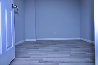 6259 Sewells Point Rd, Unit 6257 in Norfolk, VA - Foto de edificio - Building Photo