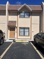 3900 SW 52nd Ave in Hollywood, FL - Building Photo