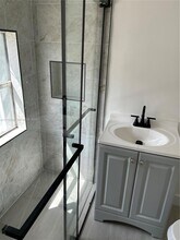 3529 NW 34th St in Miami, FL - Building Photo - Building Photo