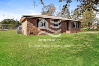 101 Black Oak Rd in Gaston, SC - Foto de edificio - Building Photo