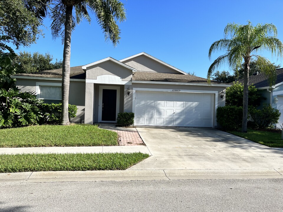 1034 S 13th Square in Vero Beach, FL - Building Photo