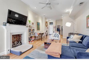 914 9th St NE, Unit 1 in Washington, DC - Building Photo