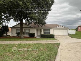 1918 Knollcrest Dr in Clermont, FL - Building Photo
