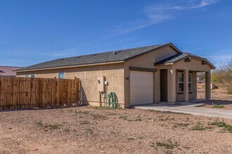 14514 S Vera Cruz Rd in Arizona City, AZ - Building Photo - Building Photo
