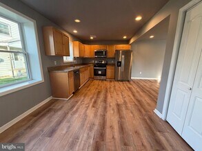 5517 Schumacher Dr in Bristol, PA - Building Photo - Building Photo