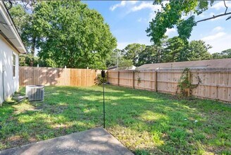 540 Chateau Cir in St. Marys, GA - Foto de edificio - Building Photo