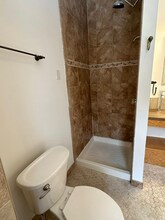 301 Loureiro Ln in Oxon Hill, MD - Building Photo - Building Photo
