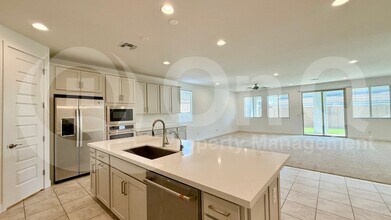 14255 W Alameda Rd in Surprise, AZ - Building Photo - Building Photo