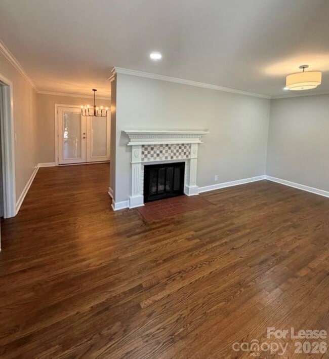 4201 University Dr in Charlotte, NC - Building Photo - Building Photo