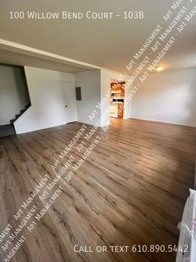 property at 100 Willow Bnd Ct