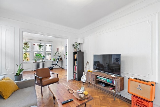 property at 37 St Pauls Ave