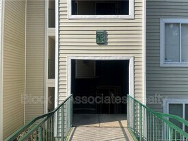 3392 Galleria Dr in Fayetteville, NC - Building Photo