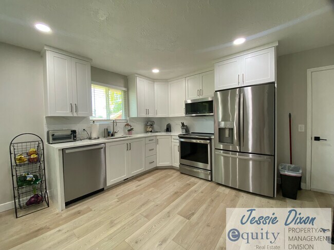 873 W 1700 S in Woods Cross, UT - Building Photo - Building Photo