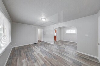 919 N Bradley Ave in Indianapolis, IN - Building Photo - Building Photo