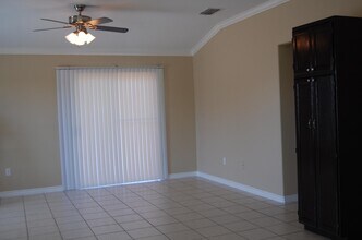 5318 Hermosillo St in Laredo, TX - Building Photo - Building Photo