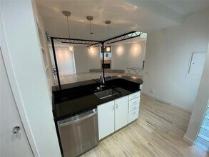 4242 Buena Vista St in Dallas, TX - Building Photo - Building Photo