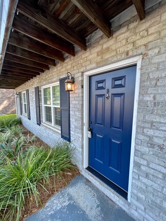 276 Fleming Rd, Unit C in Charleston, SC - Building Photo