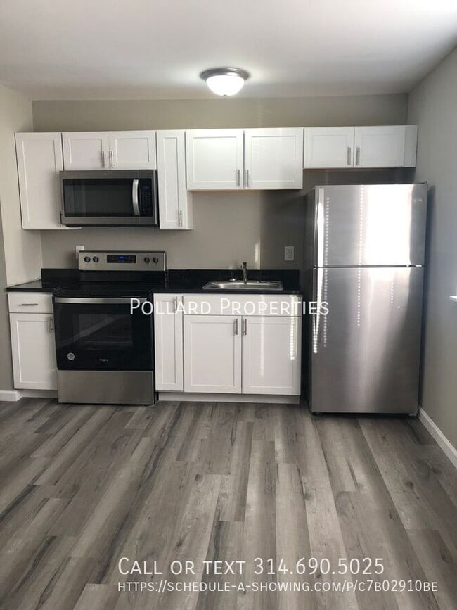 740 W Wood St in Troy, MO - Building Photo - Building Photo