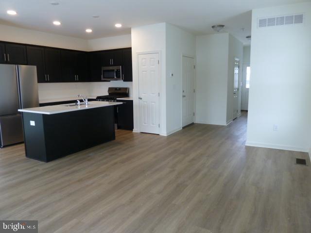 860 Champions Dr in Drums, PA - Foto de edificio - Building Photo