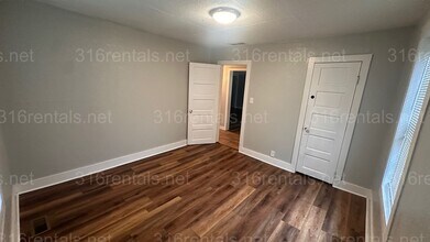 1337 S Bonn St in Wichita, KS - Building Photo - Building Photo
