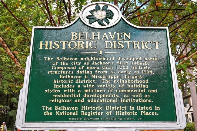 1140 Greymont St in Jackson, MS - Foto de edificio - Building Photo