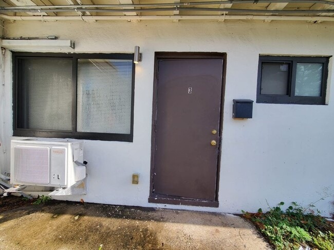 841 NW 5th Ave