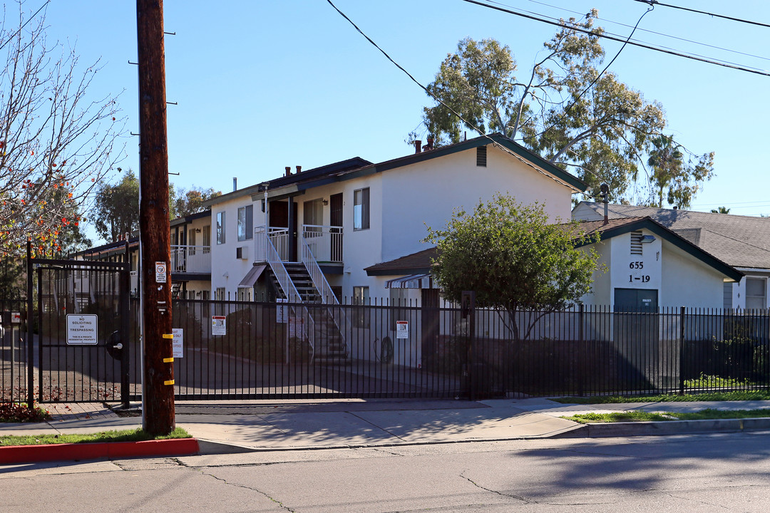 Mark IX Apartments in El Cajon, CA - Building Photo