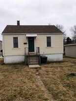 502 E 13th St in Rolla, MO - Building Photo