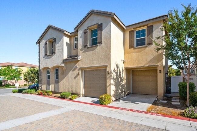2890 S Via Belamaria in Ontario, CA - Building Photo - Building Photo