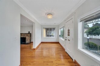 109-21 215th St in Queens, NY - Building Photo - Building Photo