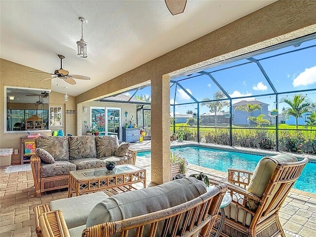 263 Marker Rd in Rotonda West, FL - Foto de edificio - Building Photo