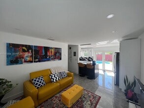 5620 SW 38th St in Davie, FL - Building Photo - Building Photo