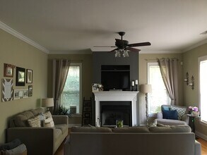 4734 Hunter Crest Ln in Charlotte, NC - Foto de edificio - Building Photo