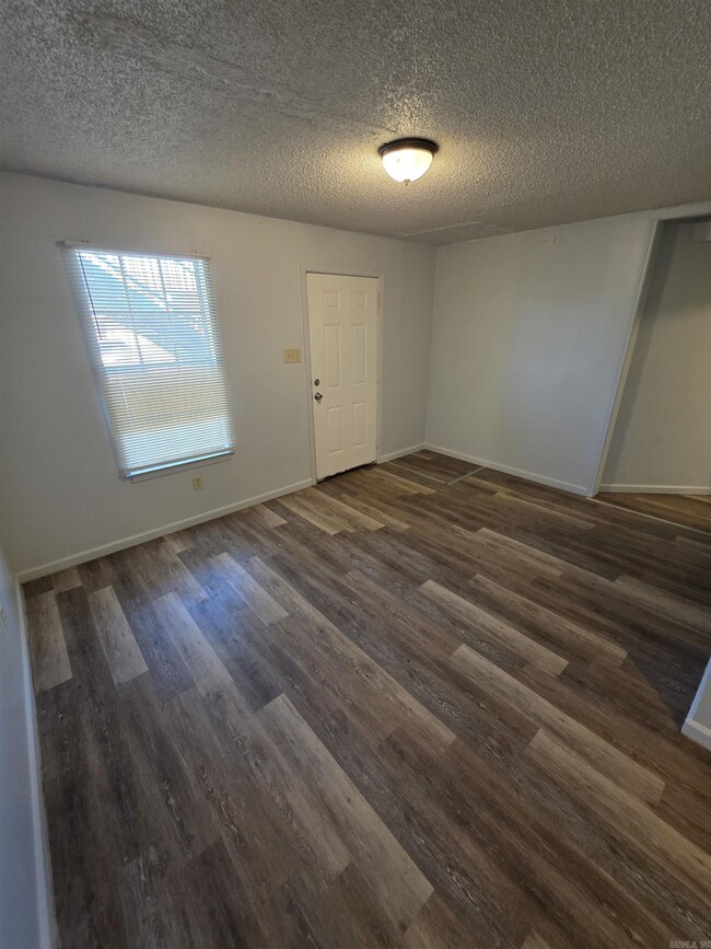 5910 W 53rd St in Little Rock, AR - Building Photo - Building Photo