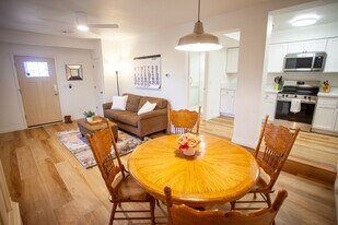 1804 N Beaver St in Flagstaff, AZ - Building Photo