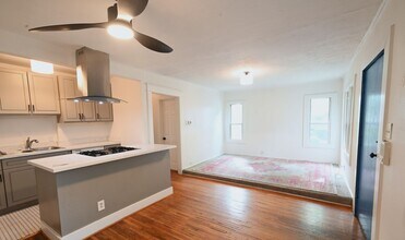 216 S Vendome St in Los Angeles, CA - Building Photo - Building Photo