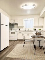 305 W San Marcos Blvd, Unit 79 in San Marcos, CA - Building Photo