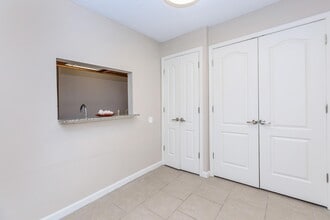 Margeaux Metairie Apartments in Metairie, LA - Building Photo - Building Photo