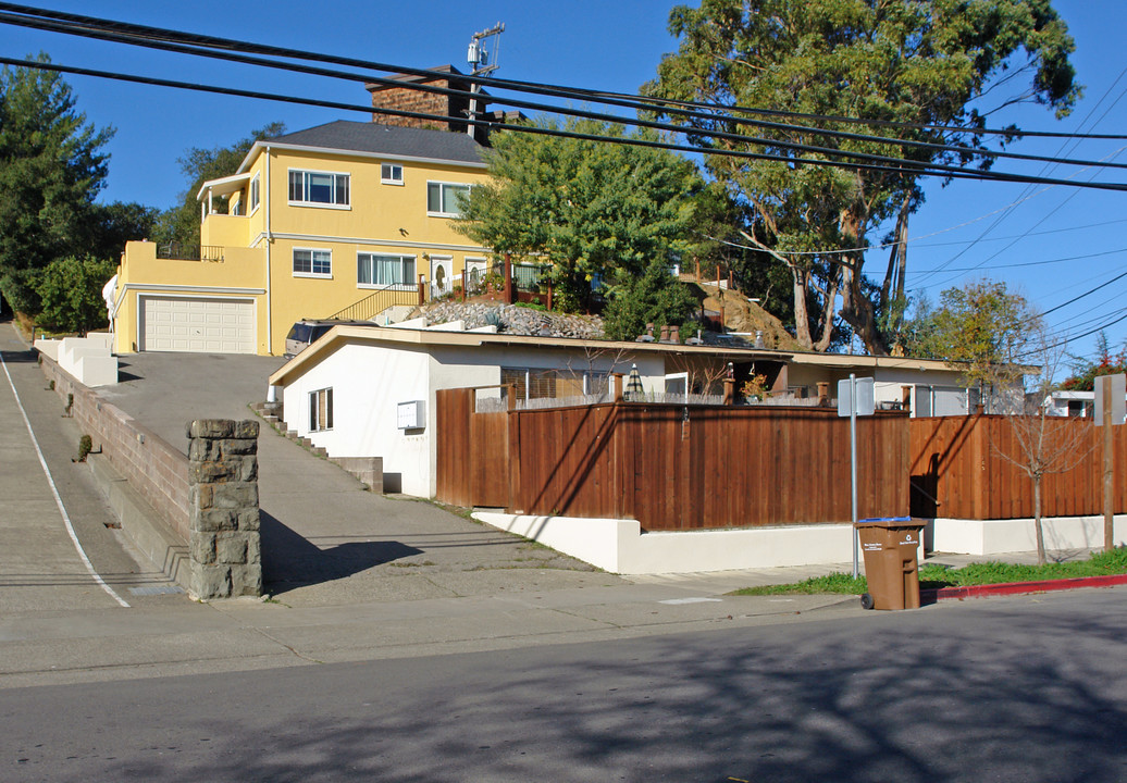 289 Woodland Ave in San Rafael, CA - Building Photo