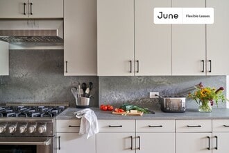 Charming ROOM at The Apollo House, Unit 9 in New York, NY - Building Photo - Building Photo