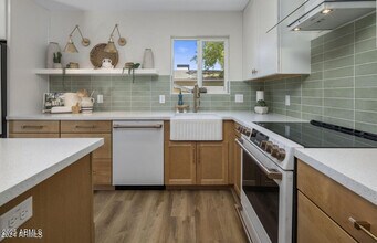 626 E Palomino Dr in Gilbert, AZ - Building Photo - Building Photo