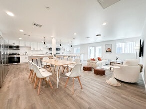 1587 W 35th St in Los Angeles, CA - Building Photo - Building Photo