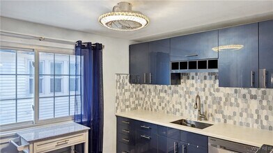 81 Knox Ave in Buffalo, NY - Foto de edificio - Building Photo