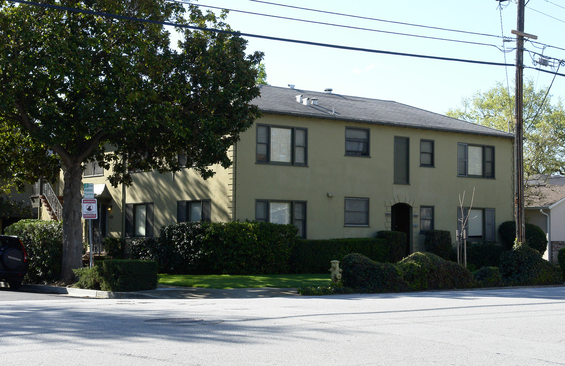 1307-1315 Hopkins Ave in Redwood City, CA - Foto de edificio